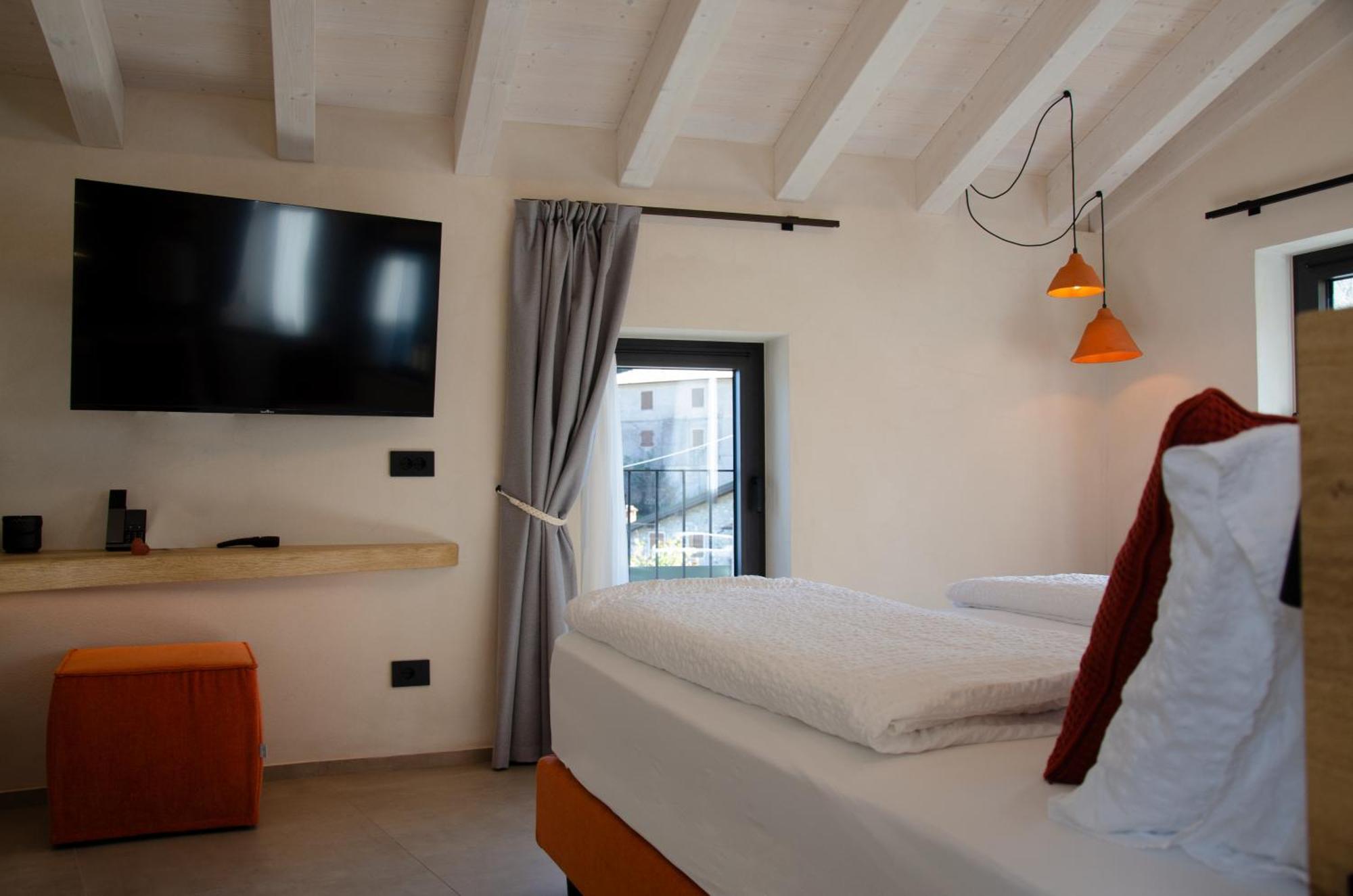 Stella D'Oro - Hotel & Apartments Tremosine Buitenkant foto